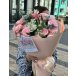 Букет из пионовидных кустовых роз и альстромерии Пудровый мусс