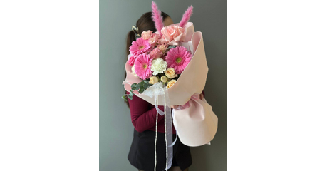 Букет с нежными герберами Пинк Шелл