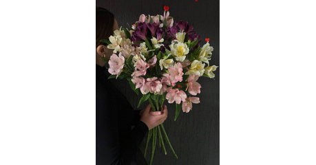 Монобукет из альстромерий Элегантный штрих