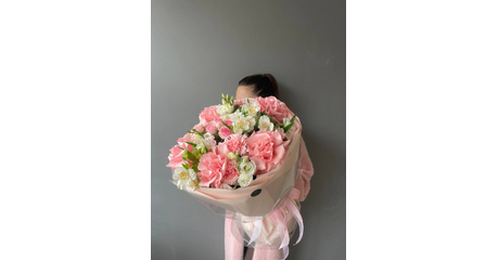 Букет из французских роз и альстромерий Инфинити